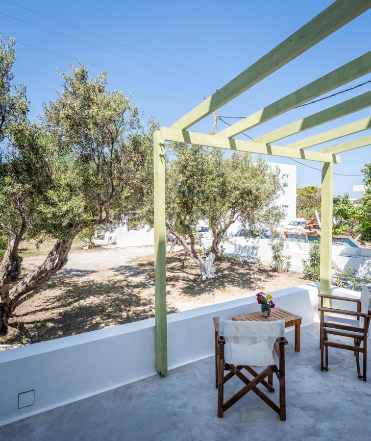 Pente Elies Milos Pollonia Exterior foto